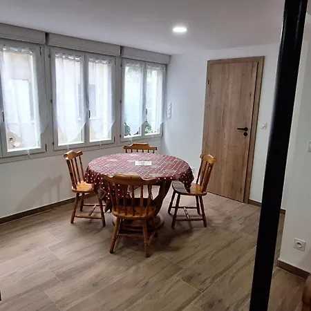Le Nid De La Cigogne Apartment